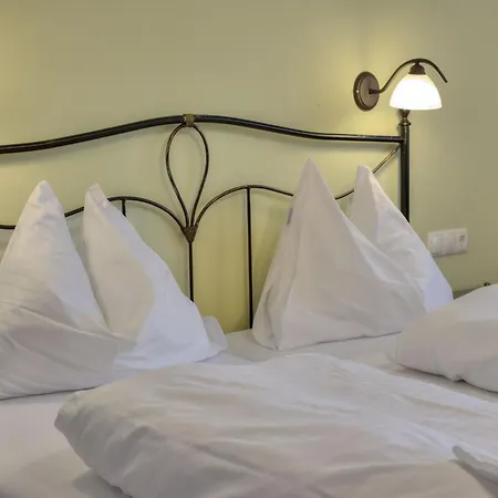 Vicky With Infrared Cabin, Cleaning Included