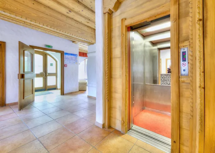 Vicky With Infrared Cabin, Cleaning Included شقة *