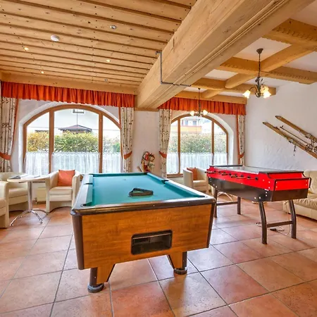 Vicky With Infrared Cabin, Cleaning Included Apartment